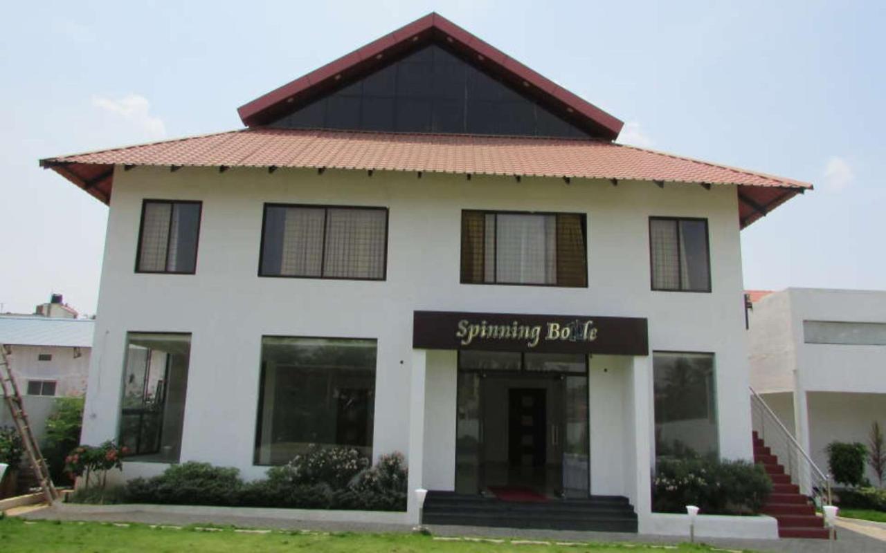 Hotel Kalyani Májszúr Kültér fotó