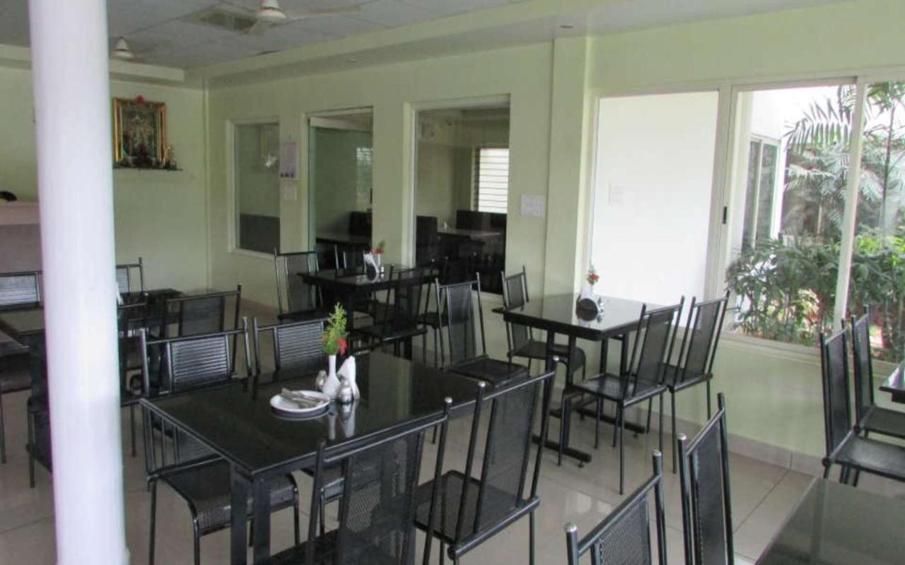 Hotel Kalyani Májszúr Kültér fotó
