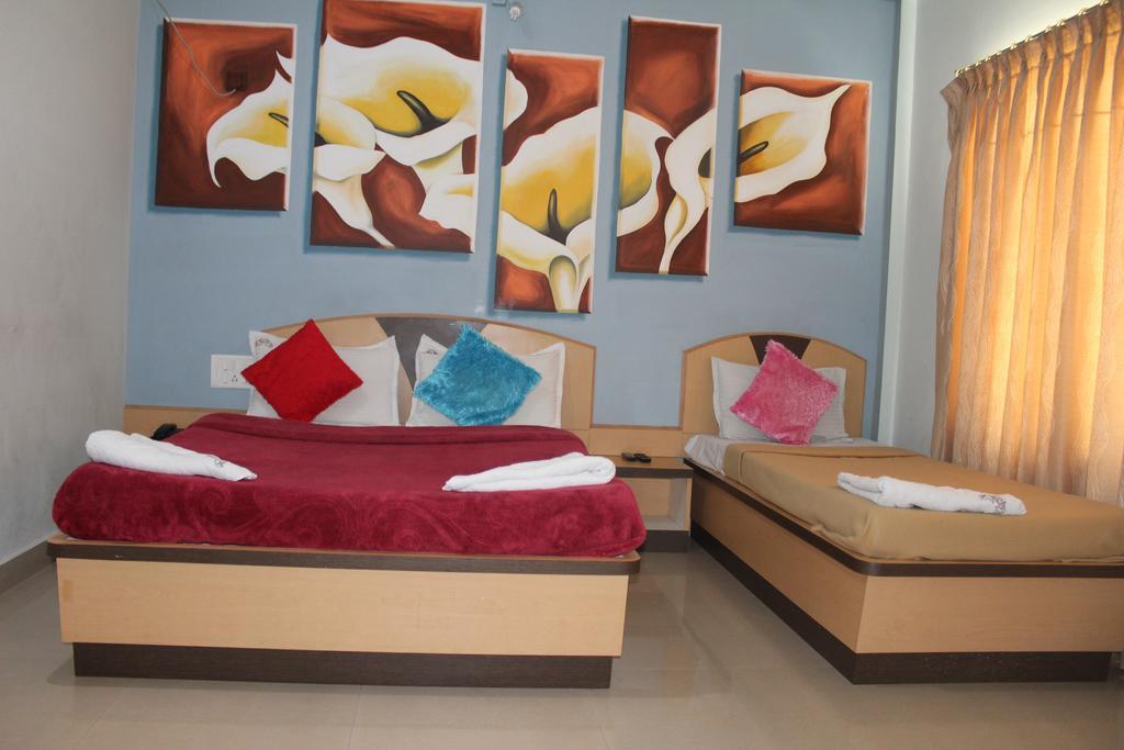 Hotel Kalyani Májszúr Kültér fotó